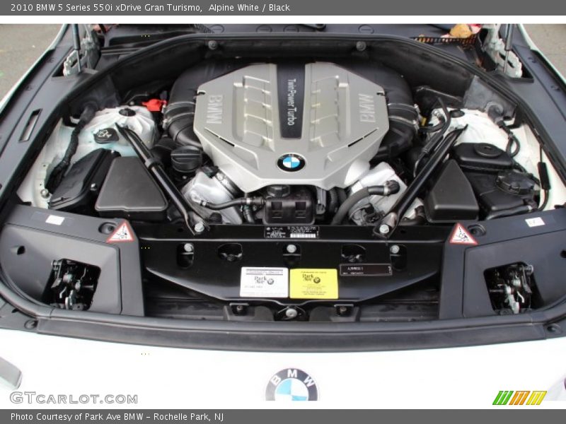 Alpine White / Black 2010 BMW 5 Series 550i xDrive Gran Turismo