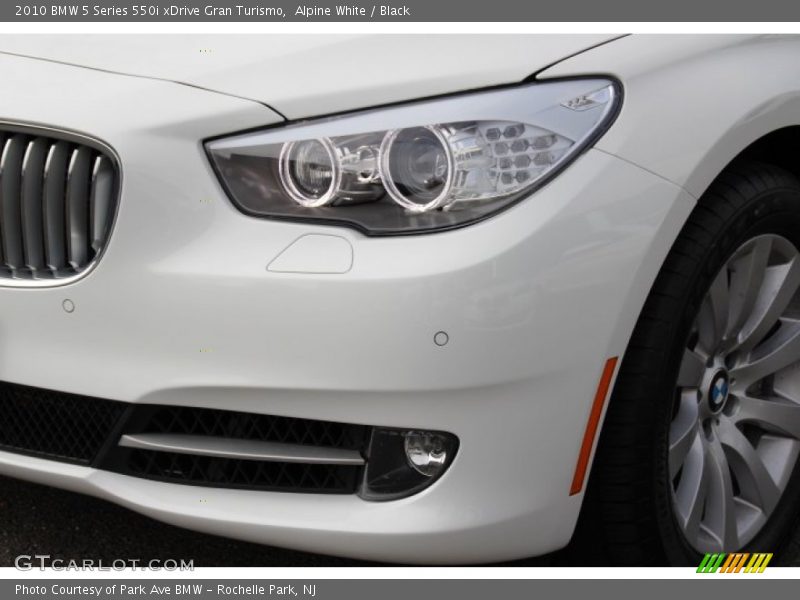 Alpine White / Black 2010 BMW 5 Series 550i xDrive Gran Turismo