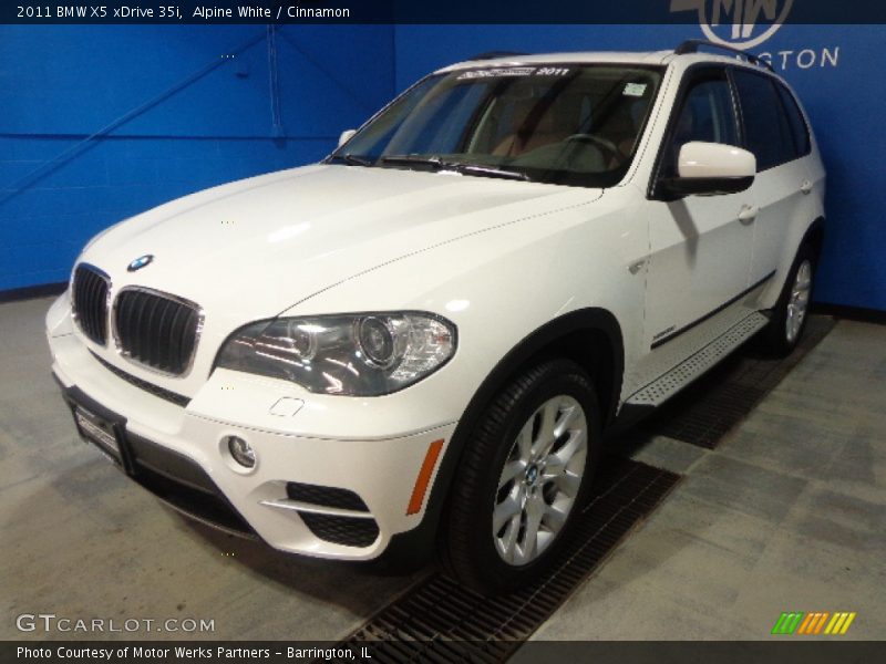 Alpine White / Cinnamon 2011 BMW X5 xDrive 35i