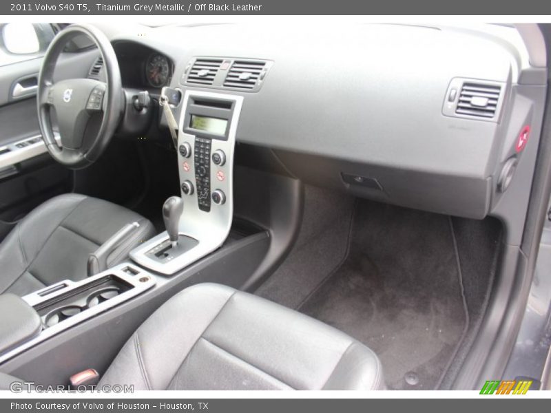 Titanium Grey Metallic / Off Black Leather 2011 Volvo S40 T5