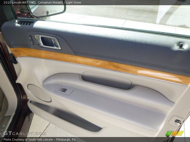 Cinnamon Metallic / Light Stone 2010 Lincoln MKT FWD