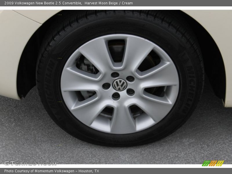 Harvest Moon Beige / Cream 2009 Volkswagen New Beetle 2.5 Convertible