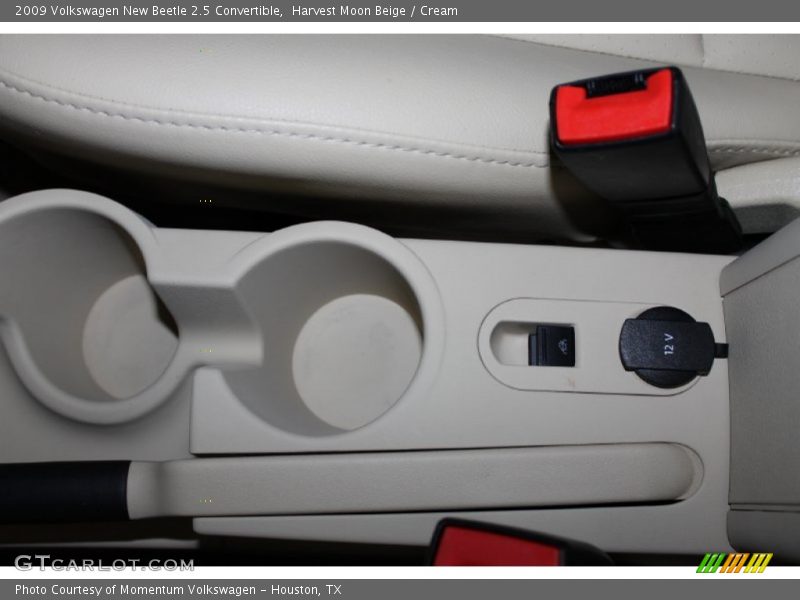 Harvest Moon Beige / Cream 2009 Volkswagen New Beetle 2.5 Convertible
