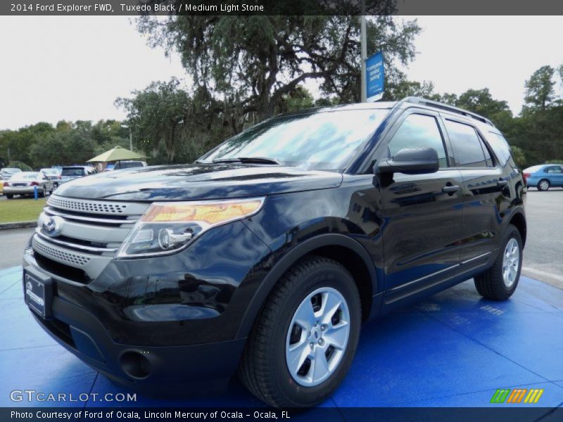 Tuxedo Black / Medium Light Stone 2014 Ford Explorer FWD