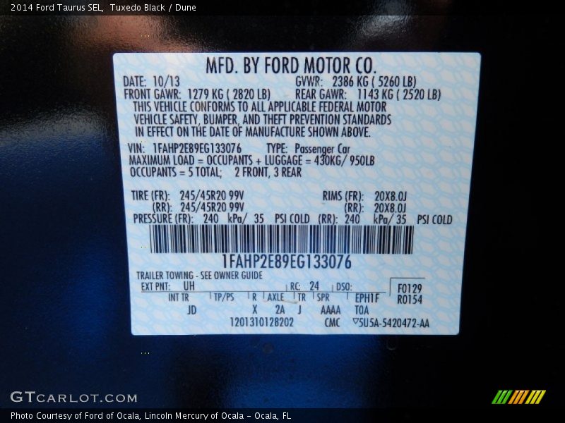 Tuxedo Black / Dune 2014 Ford Taurus SEL