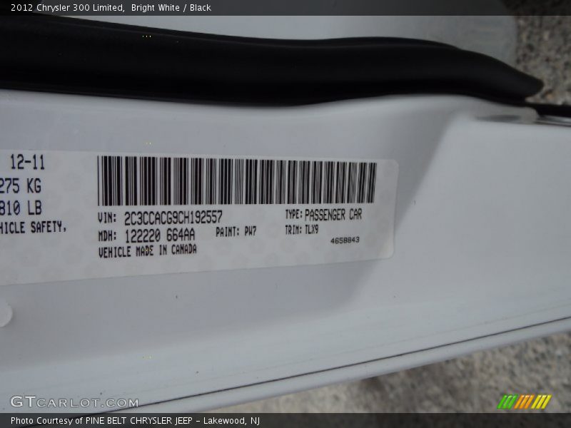 Bright White / Black 2012 Chrysler 300 Limited