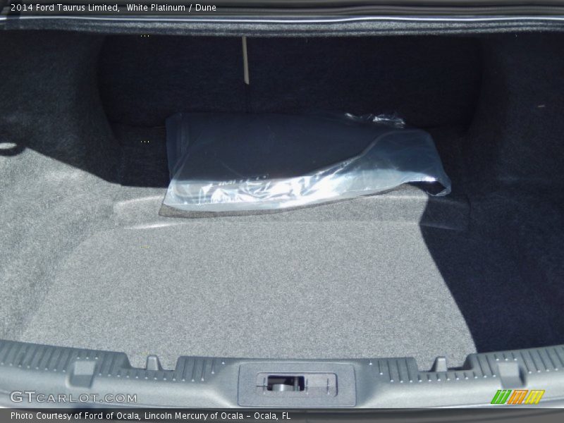  2014 Taurus Limited Trunk