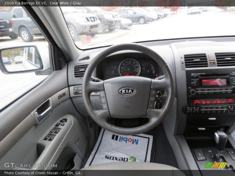 Clear White / Gray 2009 Kia Borrego EX V6