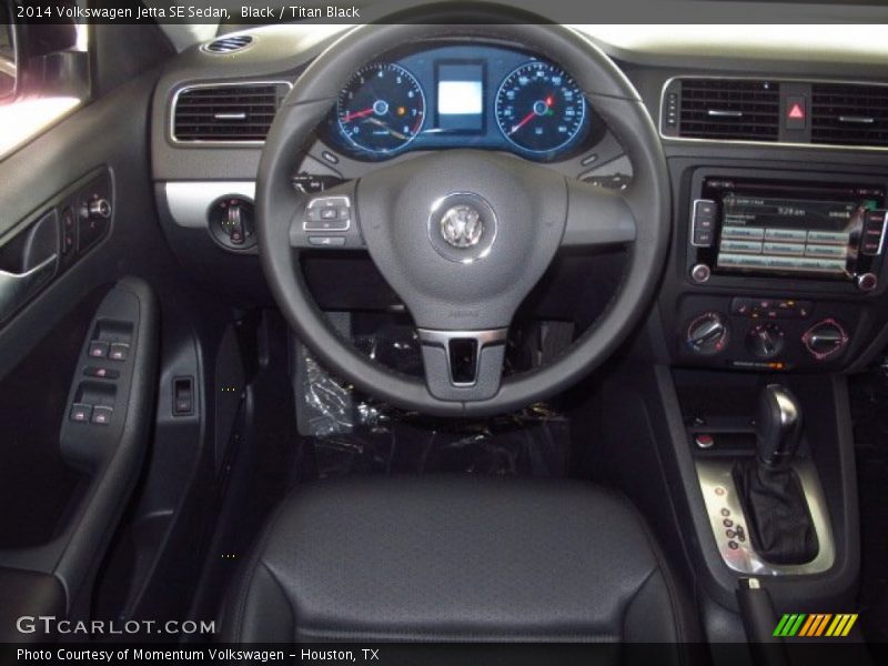 Black / Titan Black 2014 Volkswagen Jetta SE Sedan