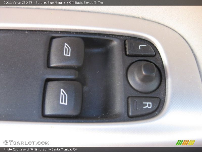 Barents Blue Metallic / Off Black/Blonde T-Tec 2011 Volvo C30 T5