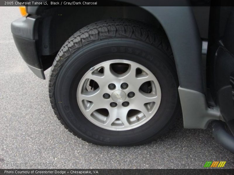 Black / Gray/Dark Charcoal 2005 Chevrolet Tahoe LS