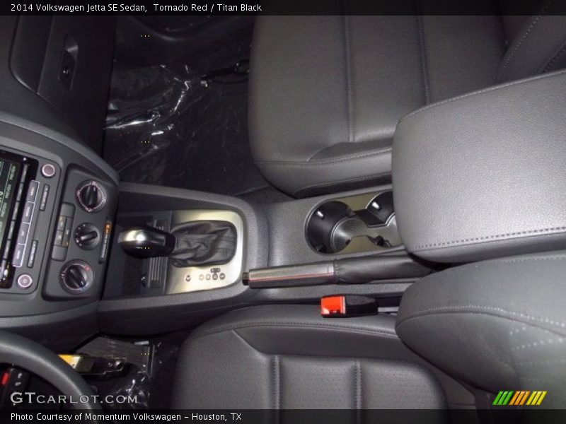 Tornado Red / Titan Black 2014 Volkswagen Jetta SE Sedan