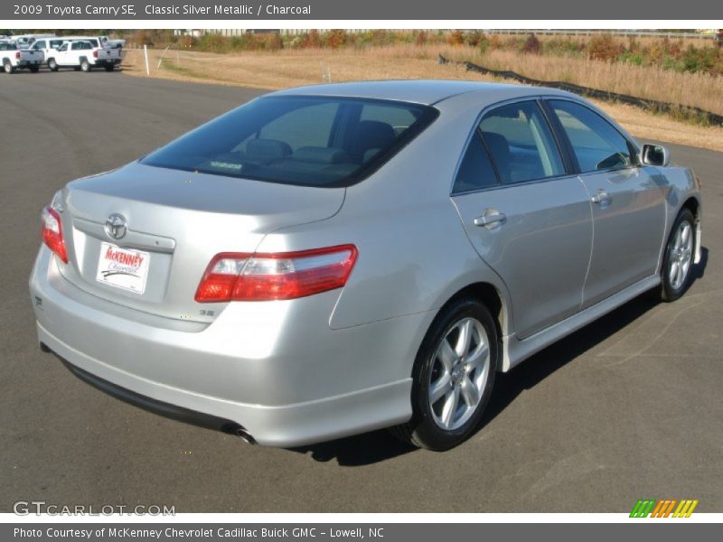Classic Silver Metallic / Charcoal 2009 Toyota Camry SE