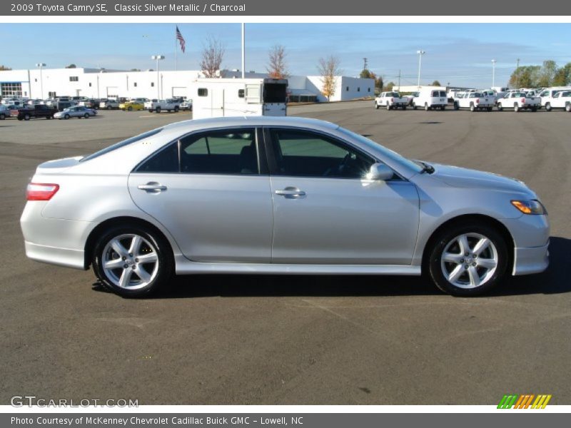 Classic Silver Metallic / Charcoal 2009 Toyota Camry SE