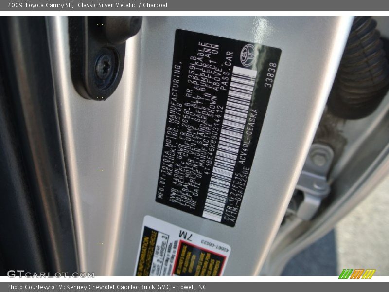 Classic Silver Metallic / Charcoal 2009 Toyota Camry SE