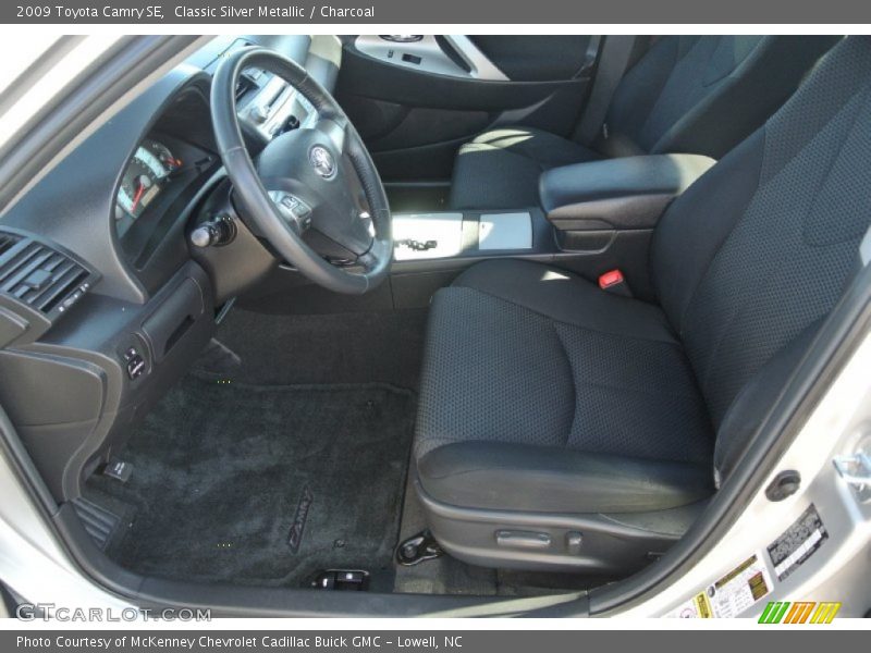 Classic Silver Metallic / Charcoal 2009 Toyota Camry SE