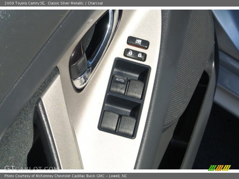 Classic Silver Metallic / Charcoal 2009 Toyota Camry SE