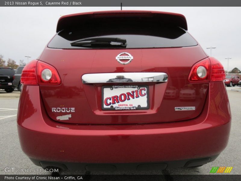 Cayenne Red / Black 2013 Nissan Rogue S