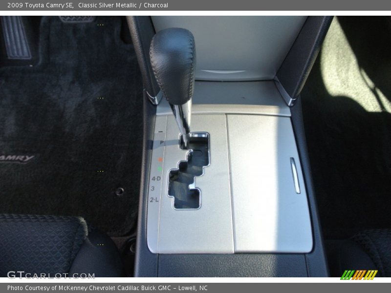 Classic Silver Metallic / Charcoal 2009 Toyota Camry SE