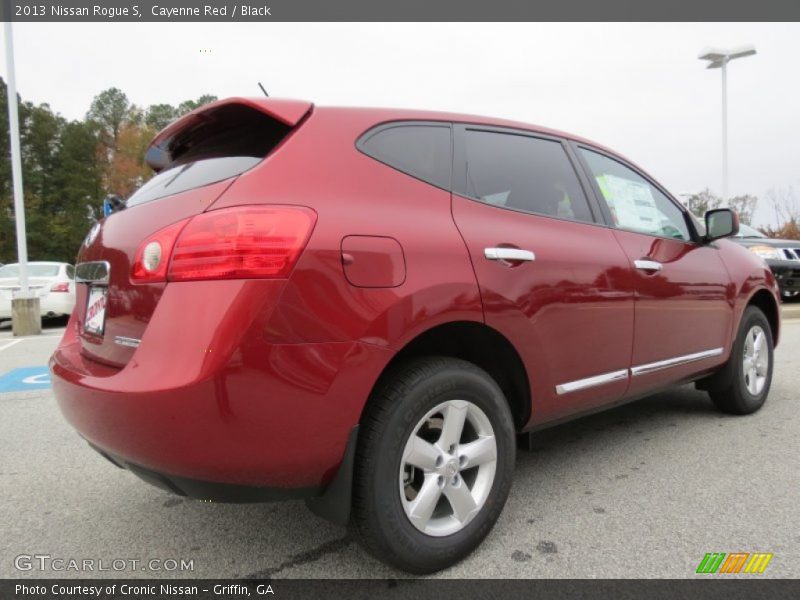 Cayenne Red / Black 2013 Nissan Rogue S