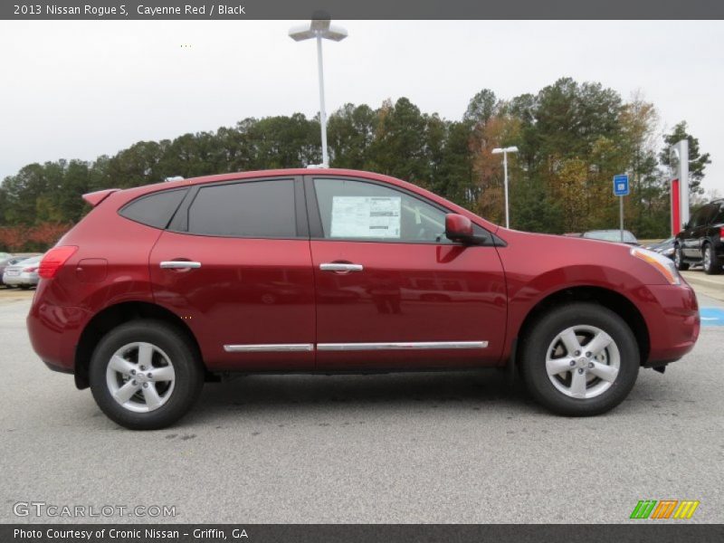 Cayenne Red / Black 2013 Nissan Rogue S