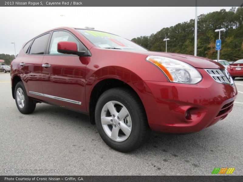 Cayenne Red / Black 2013 Nissan Rogue S