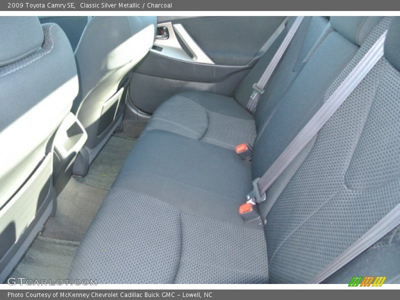 Classic Silver Metallic / Charcoal 2009 Toyota Camry SE