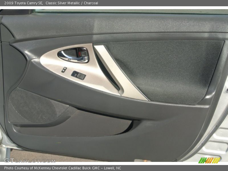 Classic Silver Metallic / Charcoal 2009 Toyota Camry SE