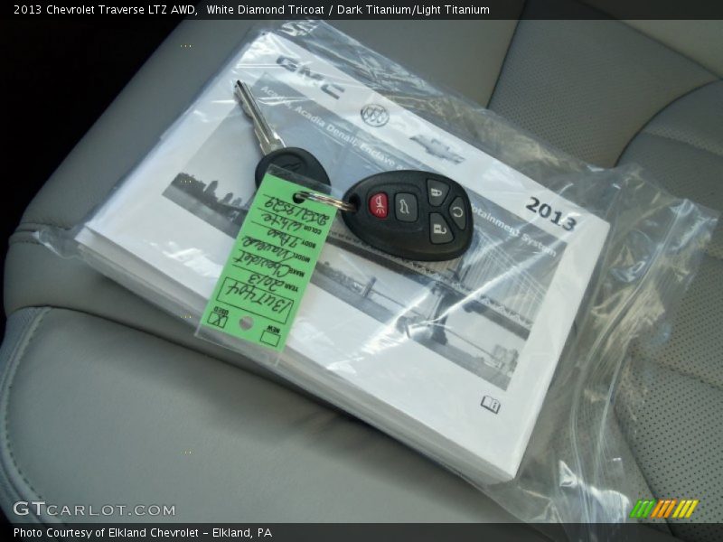 White Diamond Tricoat / Dark Titanium/Light Titanium 2013 Chevrolet Traverse LTZ AWD