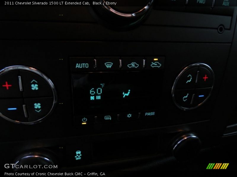 Black / Ebony 2011 Chevrolet Silverado 1500 LT Extended Cab