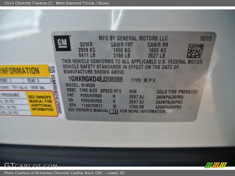 White Diamond Tricoat / Ebony 2014 Chevrolet Traverse LT