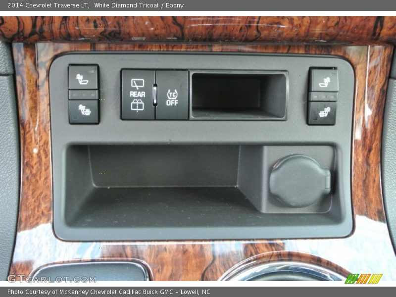 White Diamond Tricoat / Ebony 2014 Chevrolet Traverse LT