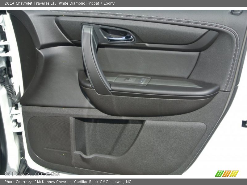 White Diamond Tricoat / Ebony 2014 Chevrolet Traverse LT
