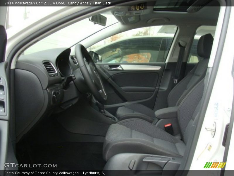 Candy White / Titan Black 2014 Volkswagen Golf 2.5L 4 Door