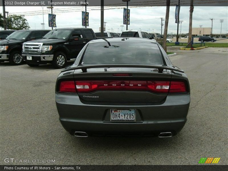 Tungsten Metallic / Black 2012 Dodge Charger SE