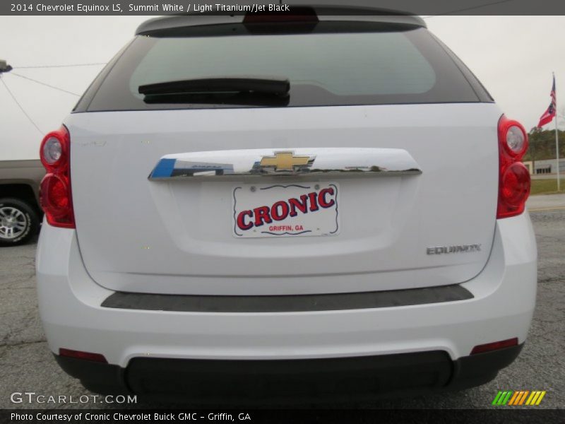 Summit White / Light Titanium/Jet Black 2014 Chevrolet Equinox LS