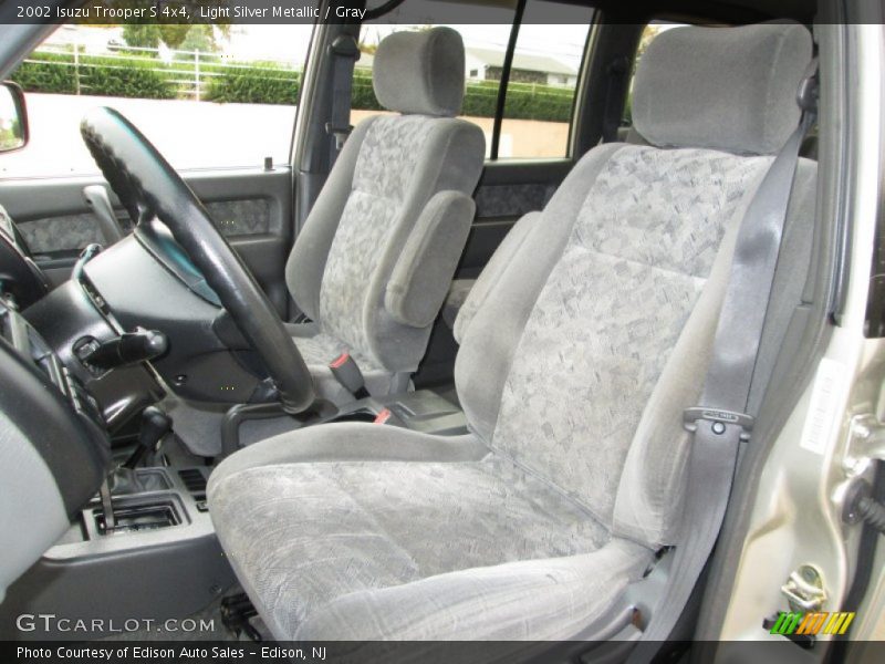 Front Seat of 2002 Trooper S 4x4
