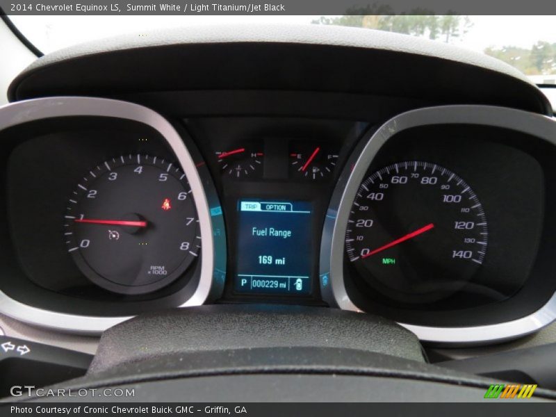 Summit White / Light Titanium/Jet Black 2014 Chevrolet Equinox LS