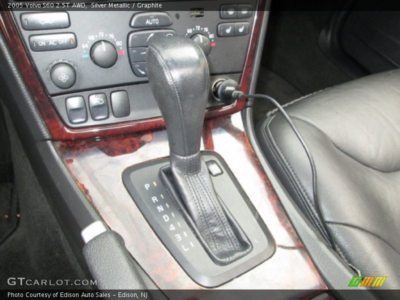 Silver Metallic / Graphite 2005 Volvo S60 2.5T AWD