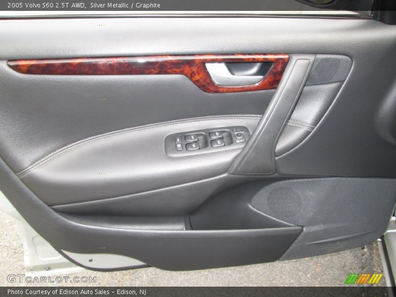 Silver Metallic / Graphite 2005 Volvo S60 2.5T AWD