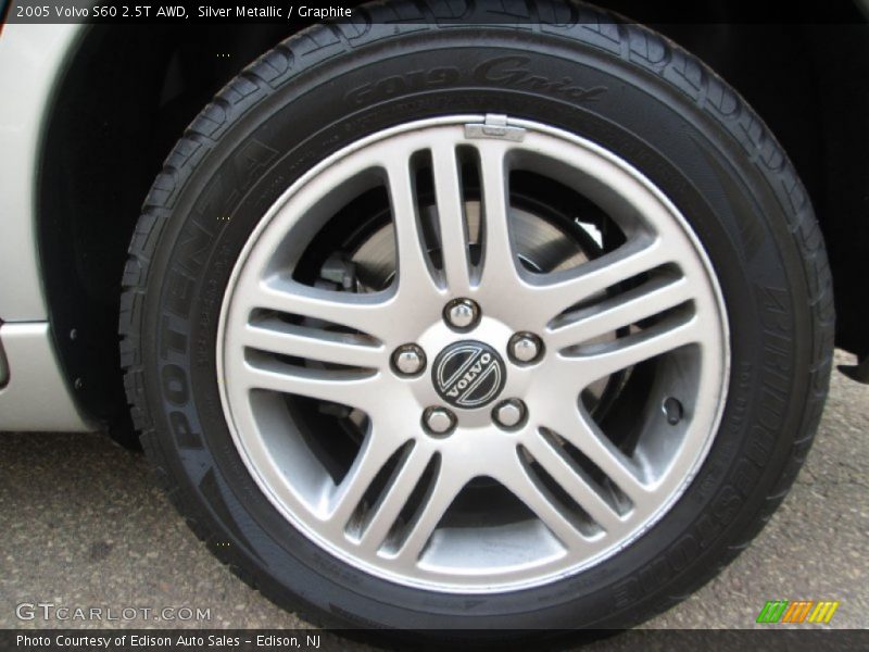 Silver Metallic / Graphite 2005 Volvo S60 2.5T AWD