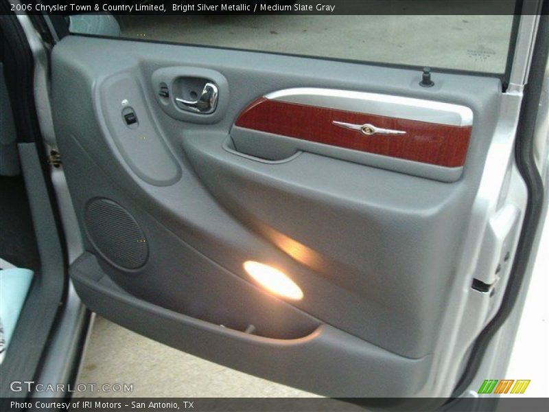 Bright Silver Metallic / Medium Slate Gray 2006 Chrysler Town & Country Limited