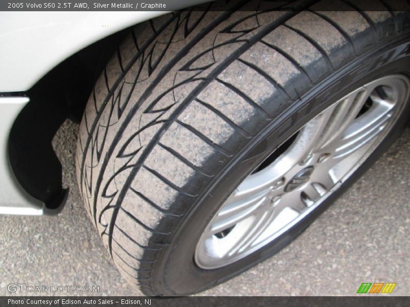 Silver Metallic / Graphite 2005 Volvo S60 2.5T AWD