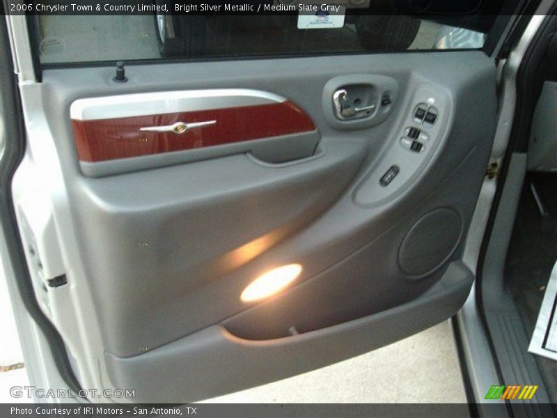 Bright Silver Metallic / Medium Slate Gray 2006 Chrysler Town & Country Limited