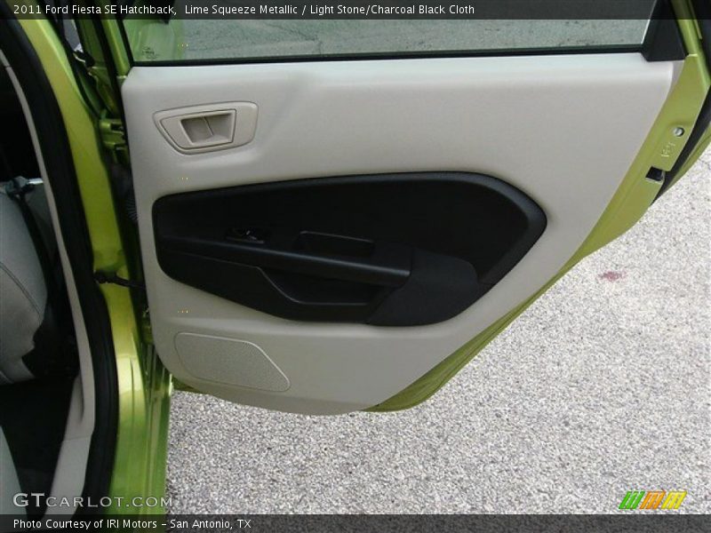 Lime Squeeze Metallic / Light Stone/Charcoal Black Cloth 2011 Ford Fiesta SE Hatchback