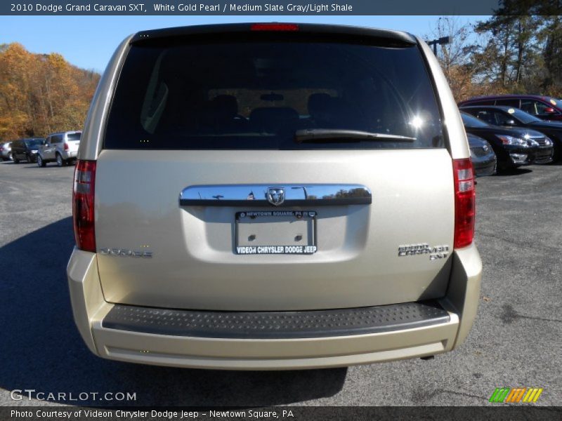 White Gold Pearl / Medium Slate Gray/Light Shale 2010 Dodge Grand Caravan SXT