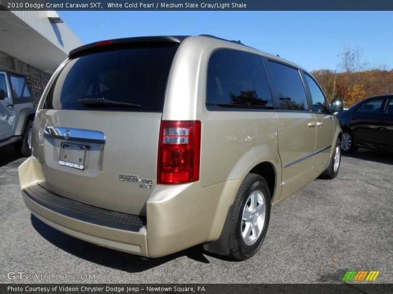 White Gold Pearl / Medium Slate Gray/Light Shale 2010 Dodge Grand Caravan SXT