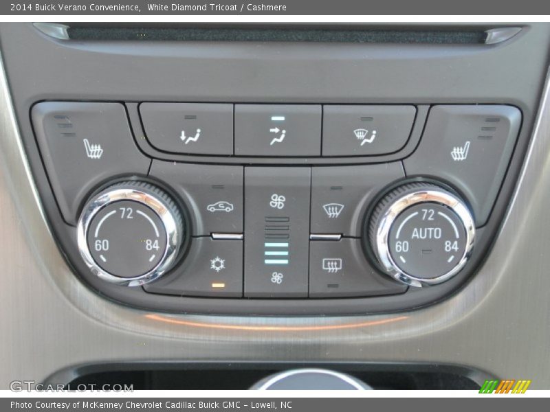 Controls of 2014 Verano Convenience