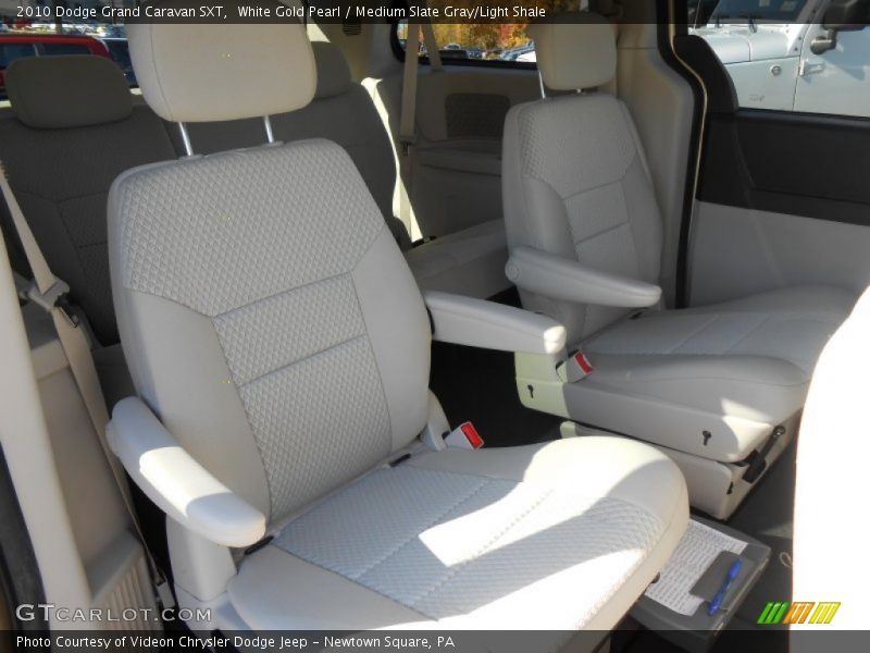 White Gold Pearl / Medium Slate Gray/Light Shale 2010 Dodge Grand Caravan SXT