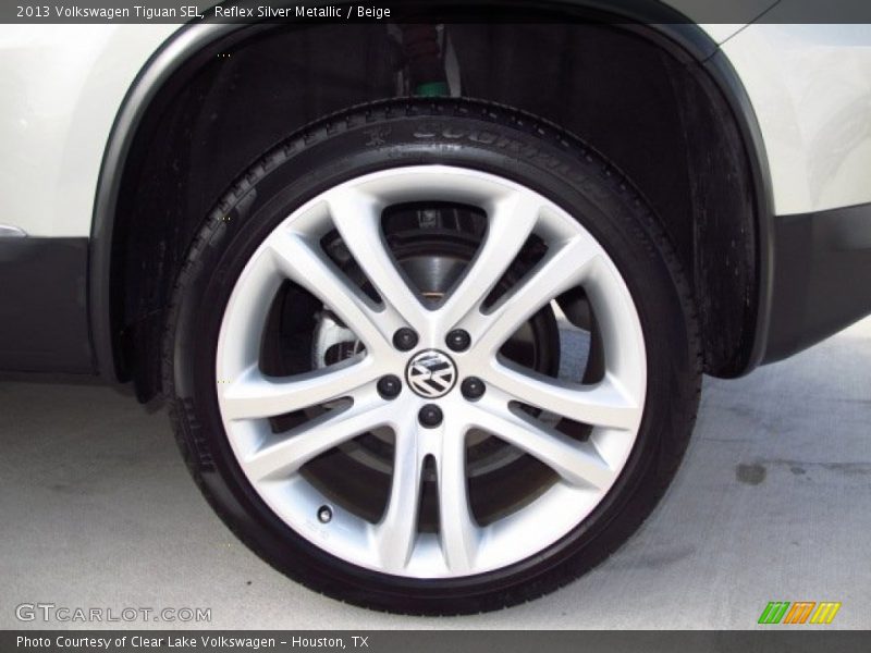 Reflex Silver Metallic / Beige 2013 Volkswagen Tiguan SEL